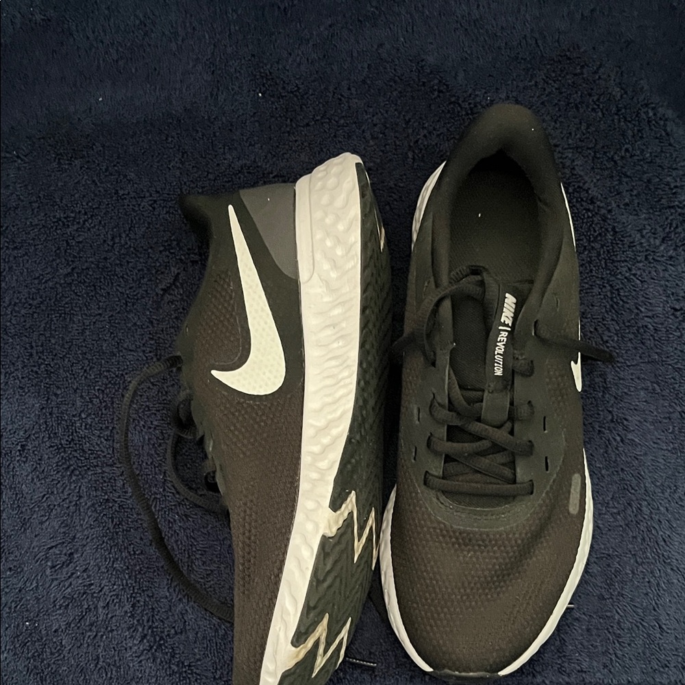 Nike Black and White Athletic Shoes